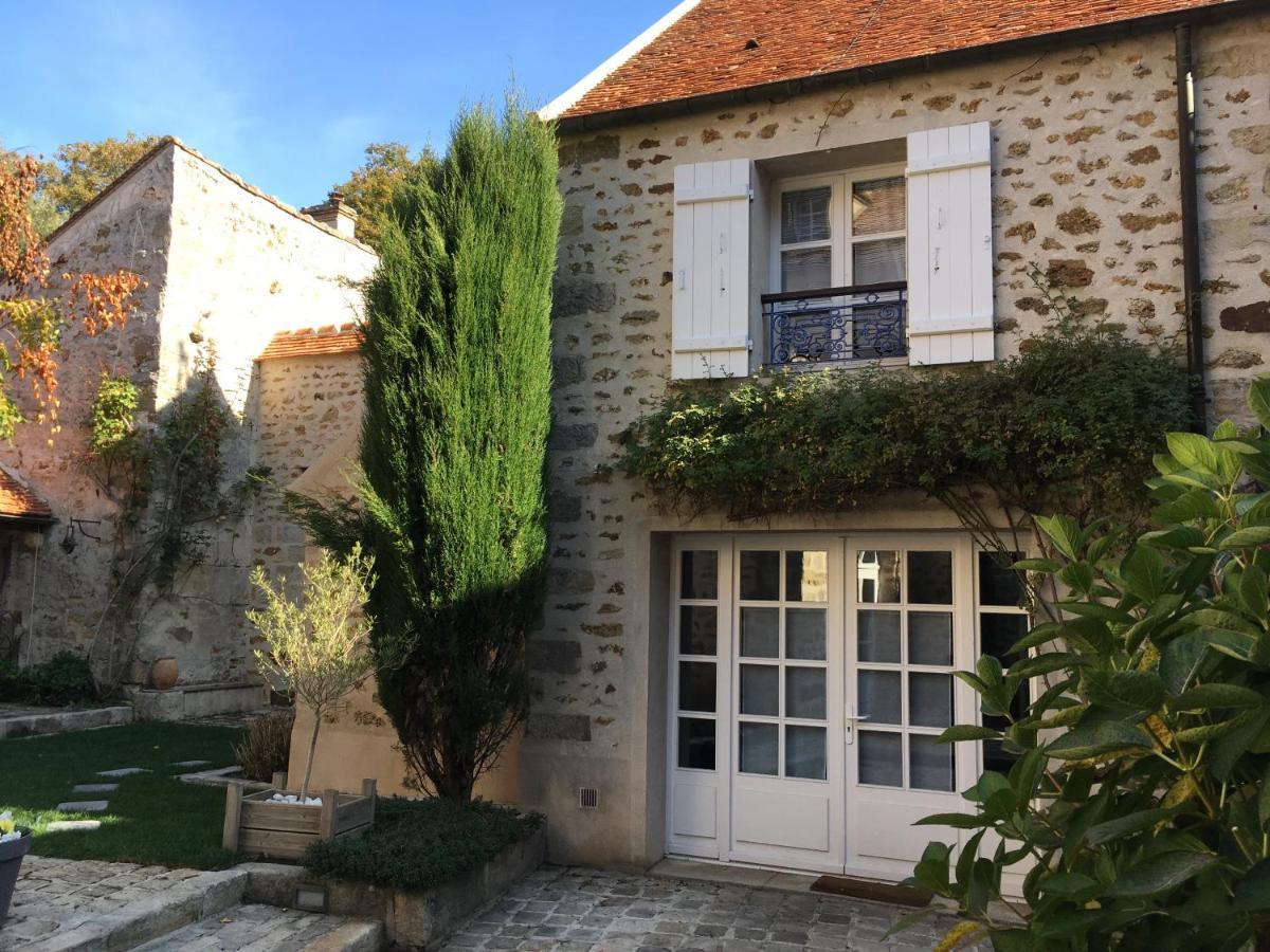 La Maison D'Emilie - Appartements Chaumes-en-Brie Экстерьер фото